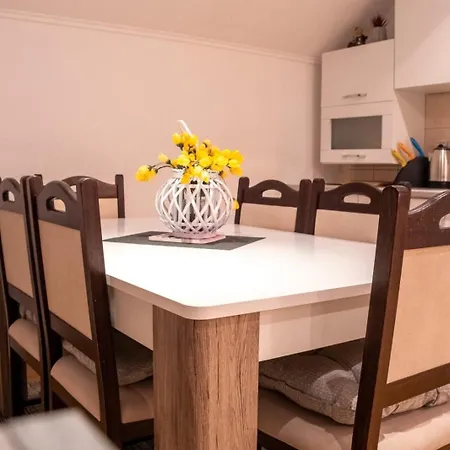 Kiki * Kupres (Canton 10)